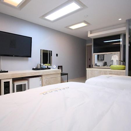 Opera 21 Hotel Jeonju Extérieur photo