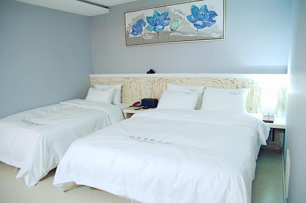 Opera 21 Hotel Jeonju Extérieur photo