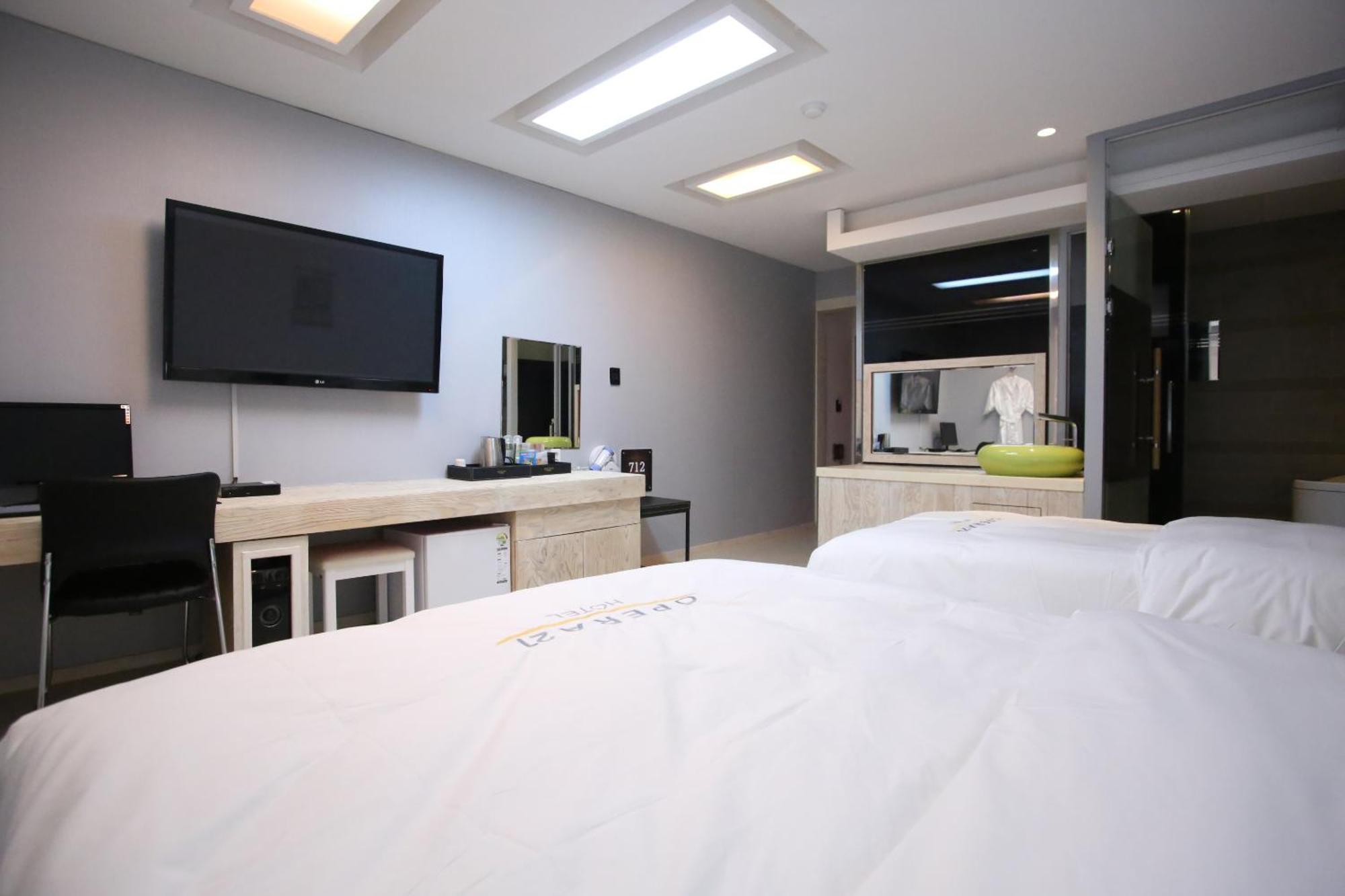 Opera 21 Hotel Jeonju Extérieur photo