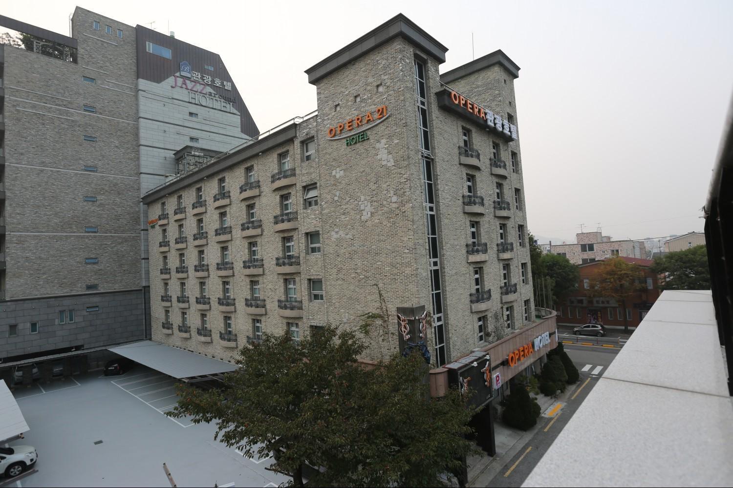 Opera 21 Hotel Jeonju Extérieur photo