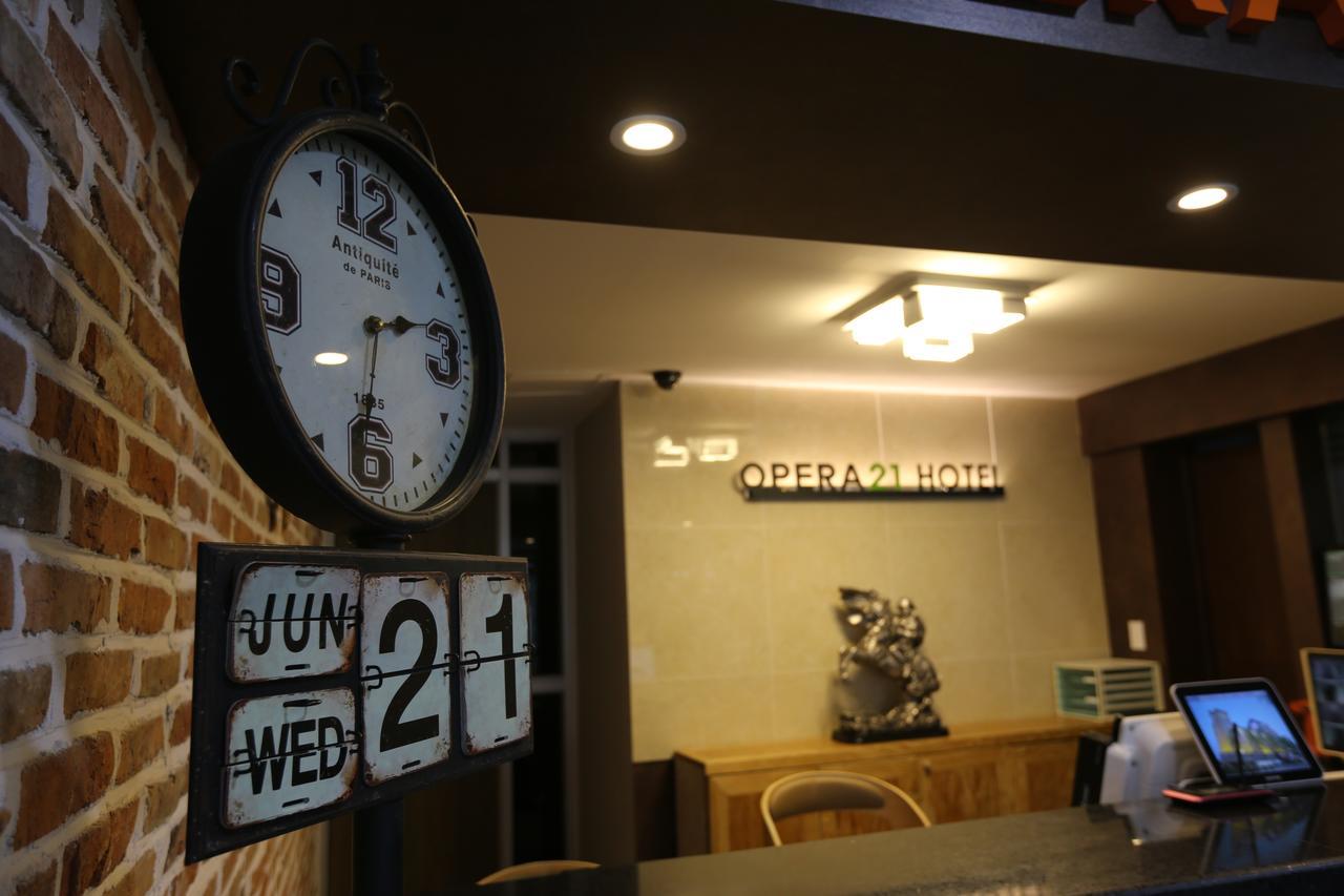 Opera 21 Hotel Jeonju Extérieur photo